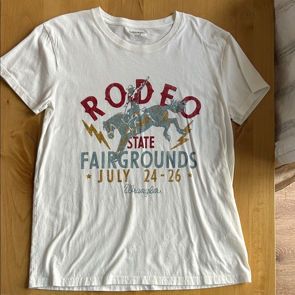 Wrangler White Rodeo Fairgrounds T-Shirt - Picture 1 of 4
